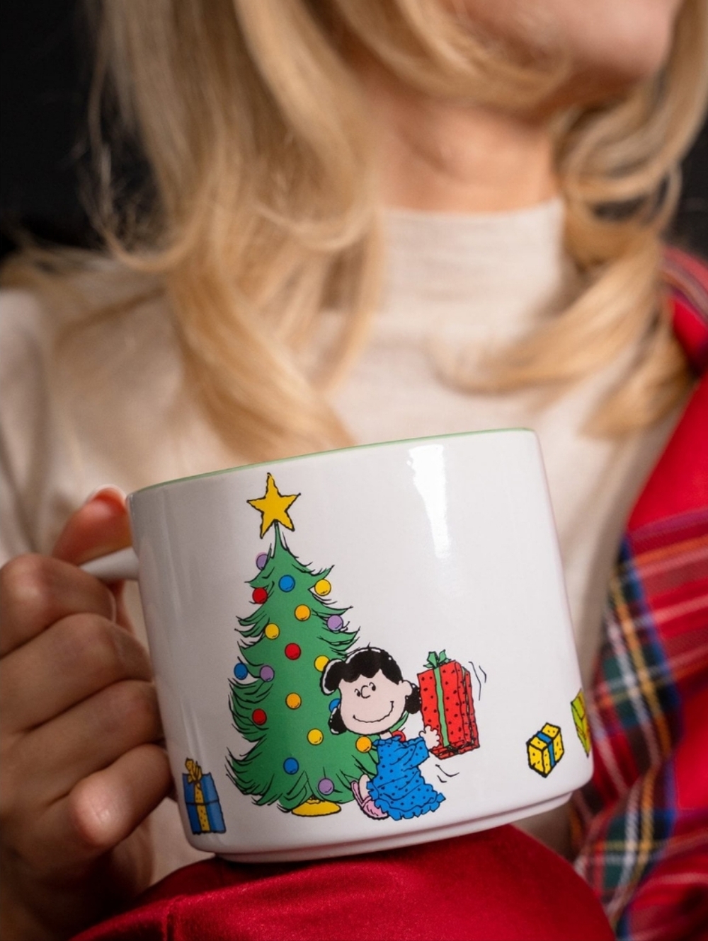 4pk Ceramic Holiday Mugs in Gift Box Peanuts